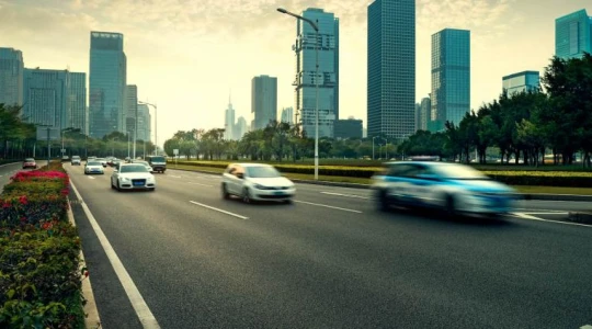 Ostatni dzwonek dla polskiej motoryzacji. Prezydent daje zielone światło dla testów pojazdów zautomatyzowanych